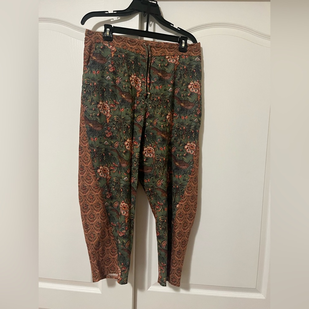 Market of Stars Pants (1) - (matching top in separate photo labeled with a 1)